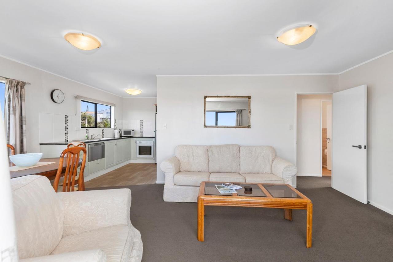 Snells Seaside Bach - Snells Beach Holiday Home ภายนอก รูปภาพ