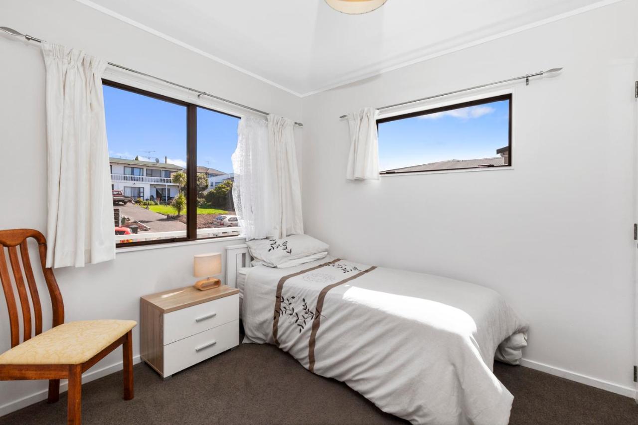 Snells Seaside Bach - Snells Beach Holiday Home ภายนอก รูปภาพ